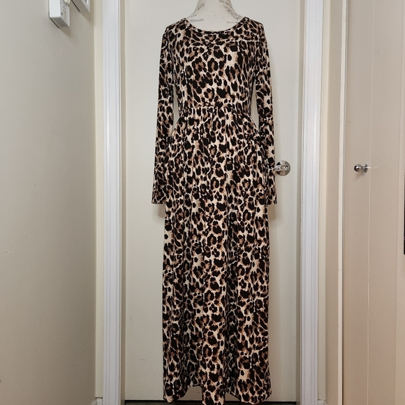 Leopard long sleeve Maxi Dress - Picture 3 of 11